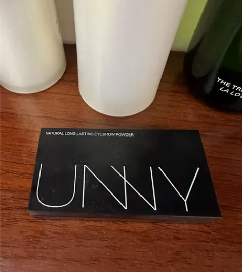 unny眉粉 色号如图 日期新鲜 感兴趣的...