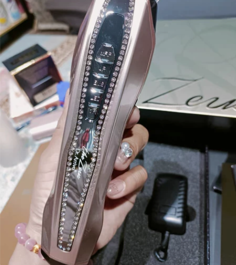 个人闲置宙斯五代美容仪 全新正品，未使用包...