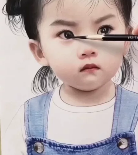 画像定制彩铅人像定制手绘素描头像人物肖像画...