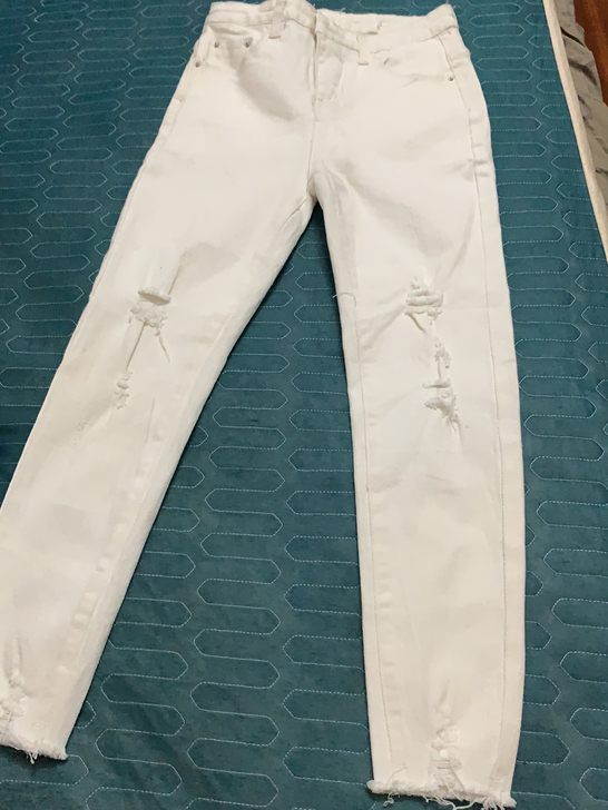 白色牛仔裤有弹性26码全新