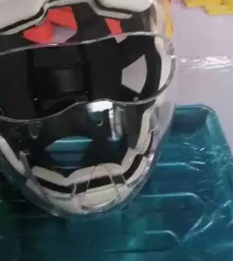 空手道头盔0.6KG头盔可调节大小 感兴趣...