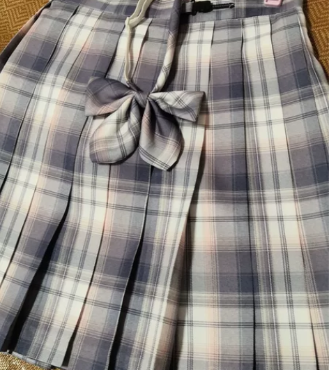 【紫色JK群+衬衫+蝴蝶结】 裙子和蝴蝶结...