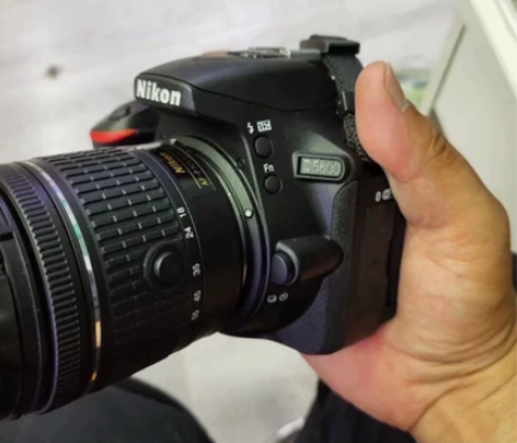 尼康D5600+18-55VR镜头新手入门...