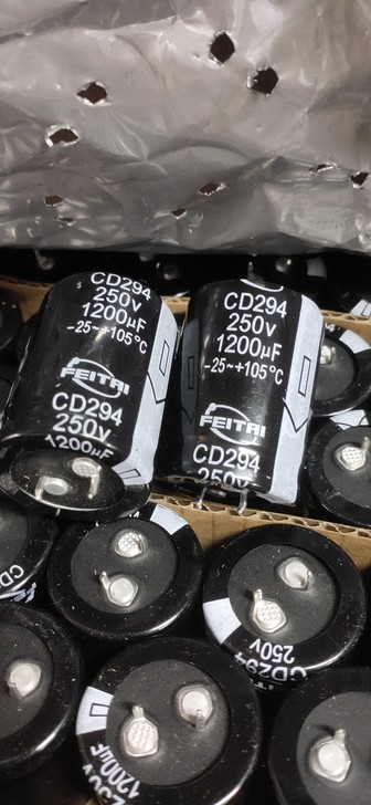 全新原装250v1200UF牛角脚铝电解电容