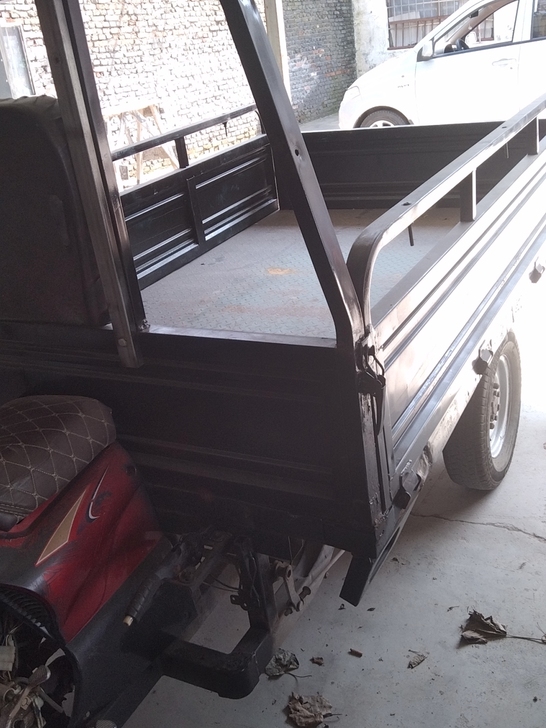 三轮摩托车,2.2米的车斗无拆修,性能优秀...