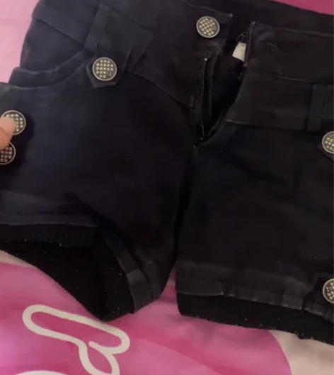 女士冬季短裤。 尺码：S