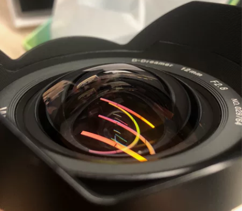 出手一个几乎全新索尼e卡口老蛙12mm f...