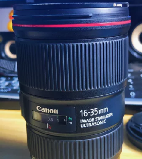 佳能16-35/F4三代镜头。2018年入...