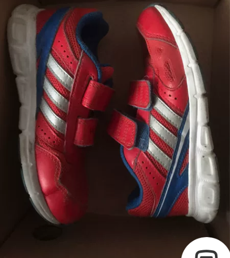 Adidas阿迪达斯儿童运动鞋，鸿星尔克运...