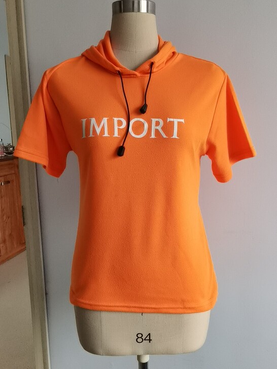 女装T恤多种款，针织面料，穿着舒适柔软，素...