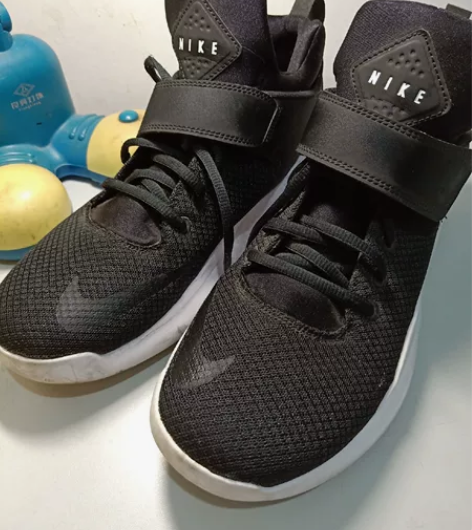 Nike 回到未来简版运动休闲鞋 适合秋冬...