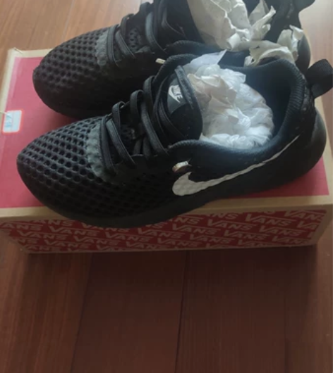 耐克36.5号正品夏天网眼鞋！内长23.5...