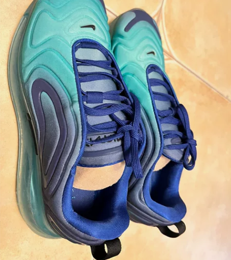 耐克运动鞋，42码 感兴趣的话点“我想要”...