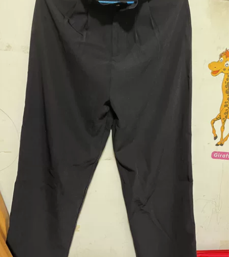 黑色阔腿裤和裙子m码，裙子未穿过，百分百新...