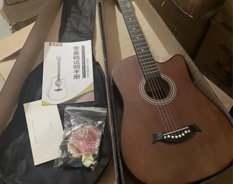 【原价一千二，亏本处理】原价1200多元4...