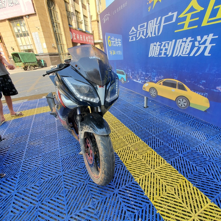 标价就是实价 贴在车在  车主去了外地 不...