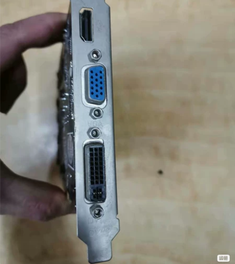 七彩虹GT630灵动鲨4G显卡 （图片借来...