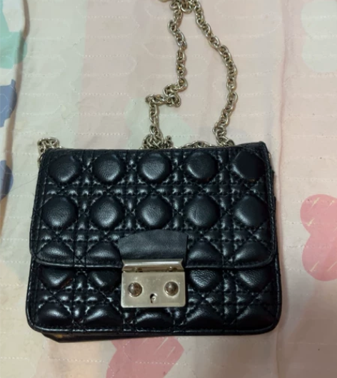 女士时尚斜挎包 黑色 9成新 35元包邮 ...