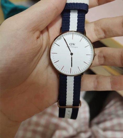 DW手表 正品 威尼斯买的 可走验货宝 表...