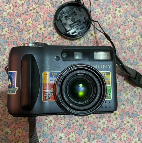 出索尼dscs85 老数码相机 ccd相机...
