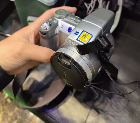索尼dsc h2相机全套  要就直接拍  ...