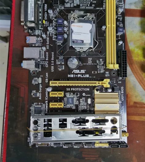 华硕H81-PLUS大板 目测成色9新以上...