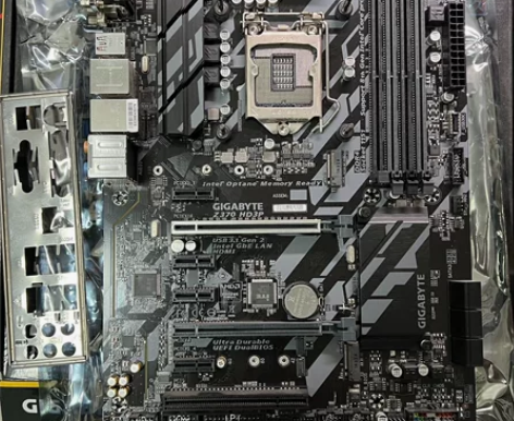 出自用技嘉Z370 HD3P主板一张 于1...