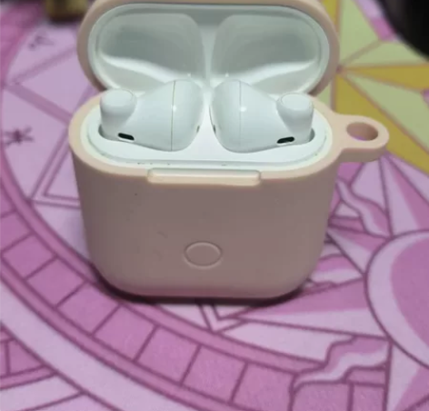 QCY T8s，成色如图，功能正常，换新耳...