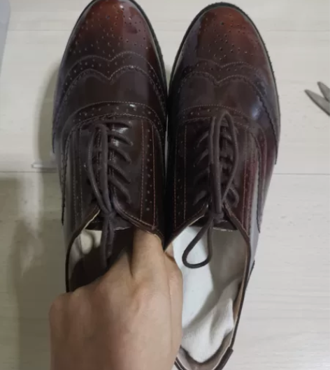 40码全新布洛克皮鞋. 棕咖色～雕花好～ ...