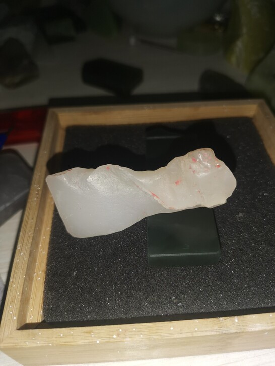 和田玉毛料原石随形毛笔架，肉质一流，24g...