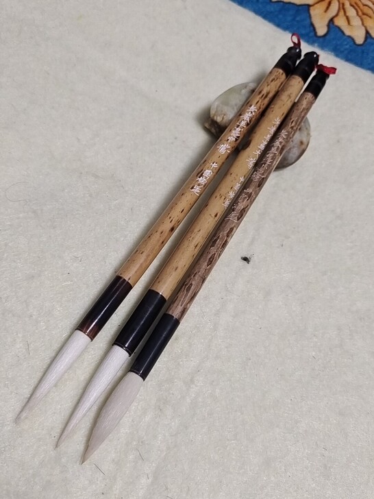 老毛笔一组，长峰羊毫大中小楷，中国湖笔，杆...