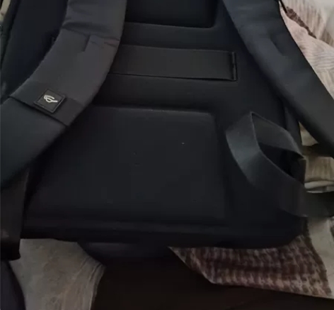 9-7新,背包双肩包 旅行包!爱华仕 感兴...