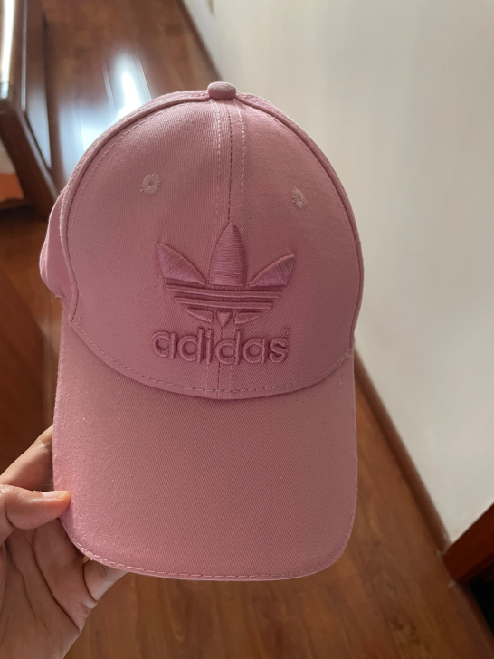 阿迪达斯三叶草棒球帽，朋友送的，没咋带过，...