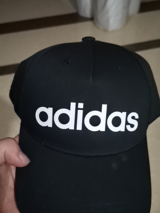正品阿迪达斯帽子全新无暇