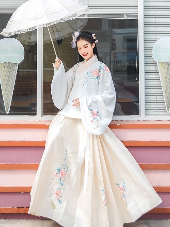 汉尚华莲有花卿正品原创汉服女明制琵琶袖马面