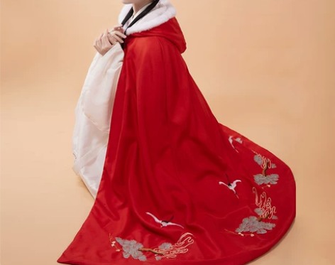 汉服披风斗篷女秋冬长款毛领刺绣加绒加厚保暖...