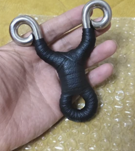 精品掌中宝传统弹弓转卖!几乎全新没怎么玩过...