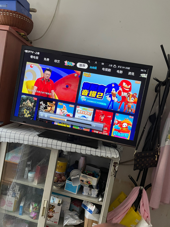 现有八九成新液晶电视机两个 新版网络版。