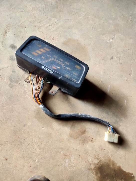 雄风k100仪表，雄风100，二冲摩托拆车...