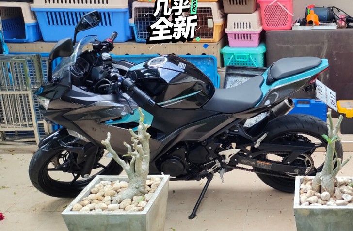 忍者400全车外壳，塑料件，风挡。打包走。