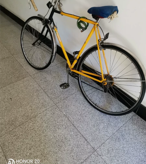 89年鳄鱼公路赛车,国内存量很少,古董级别...