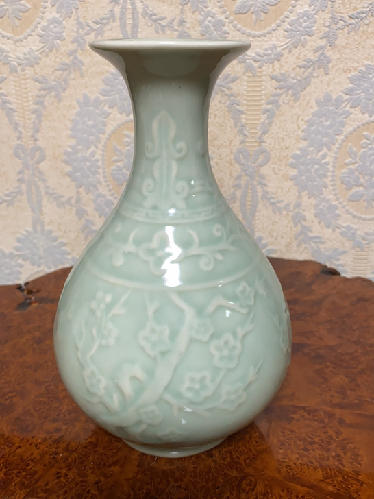 龍泉玉春瓶高19厘米、全品无瑕疵、日本现货...