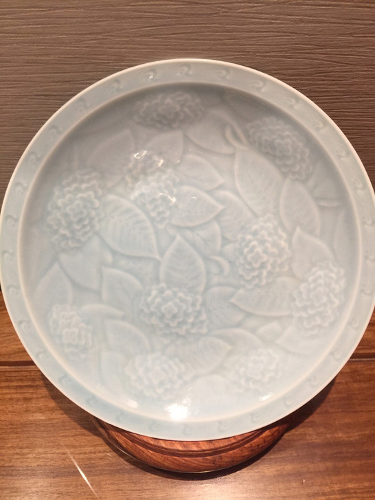 日本回流青瓷浮雕盘