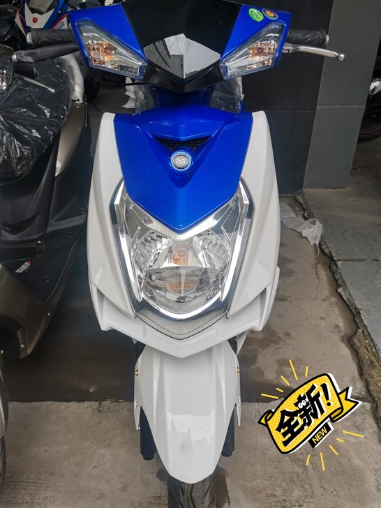 新款车100C发动机，省油，超级好开