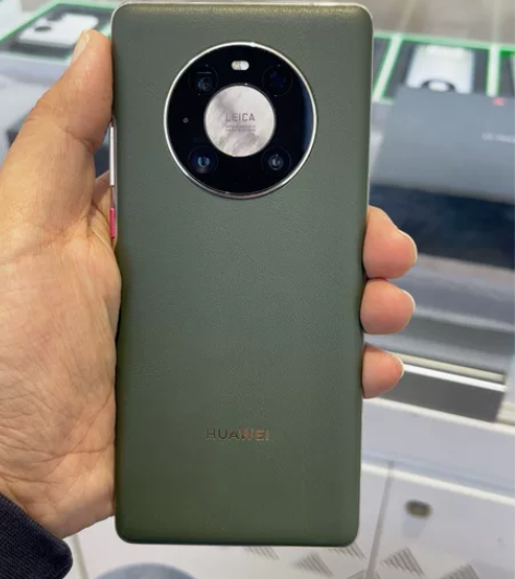个人一手，华为mate40pro夏日胡杨，...