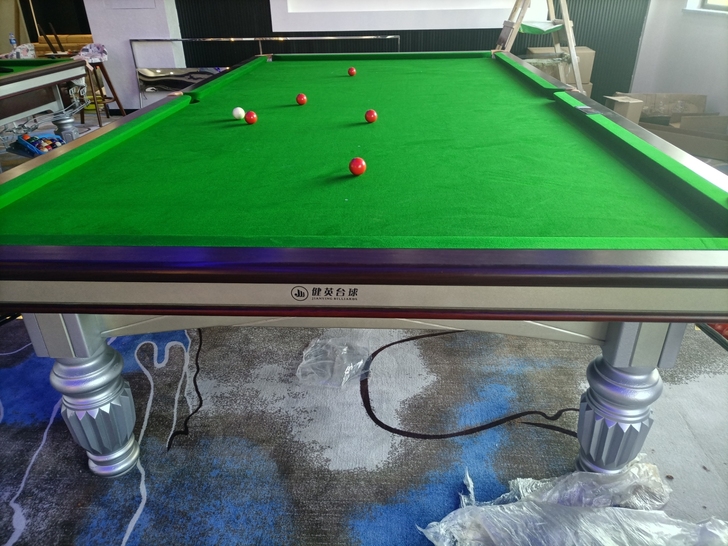 新旧台球这里都有