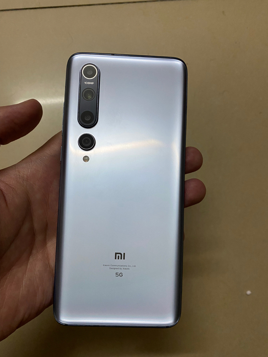 自用小米10，因换了手机闲置，所有功能正常...