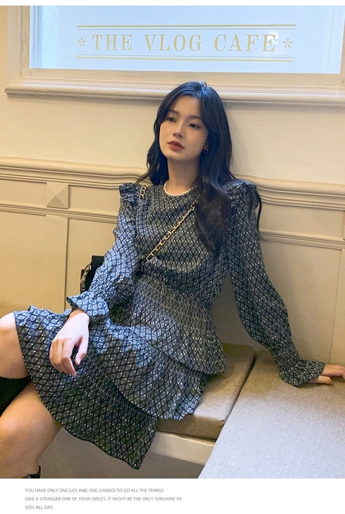 初秋法式雪纺连衣裙2021森系甜美收腰显瘦