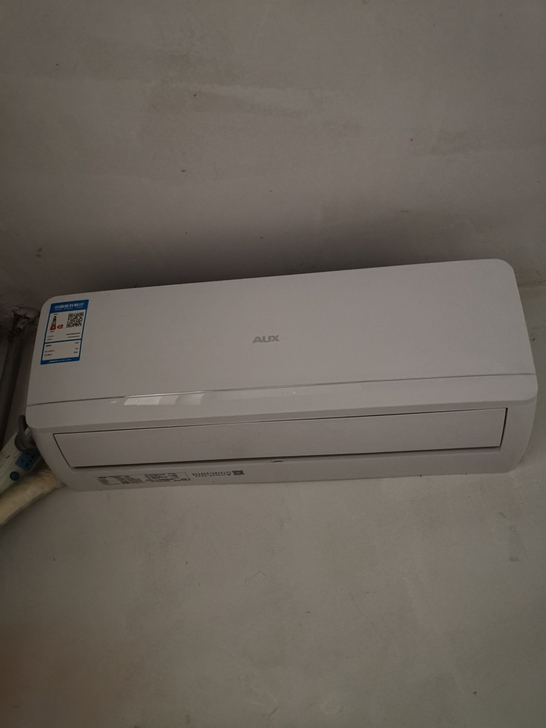 奥克斯空调，装上后就搬家了，基本没用过，需...