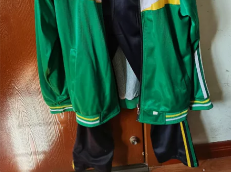小学校服，天府新区华阳锦江小学秋季校服，娃...